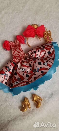 Платье для куклы Эппл Уайт