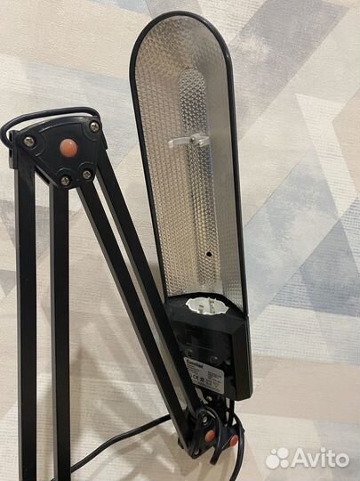 Лампа настольная