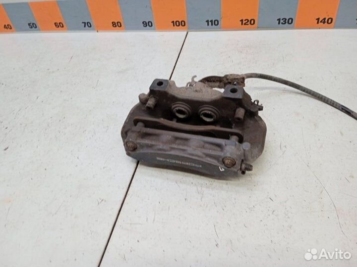 Суппорт задний правый Porsche Cayenne 958 3.6 2010