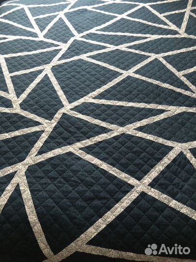 Покрывало шторы и тюль