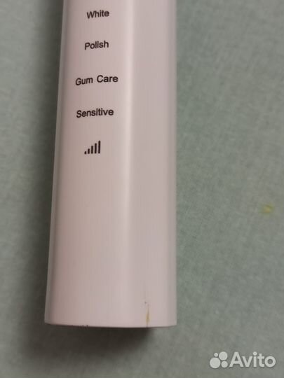 Электрическая зубная щётка