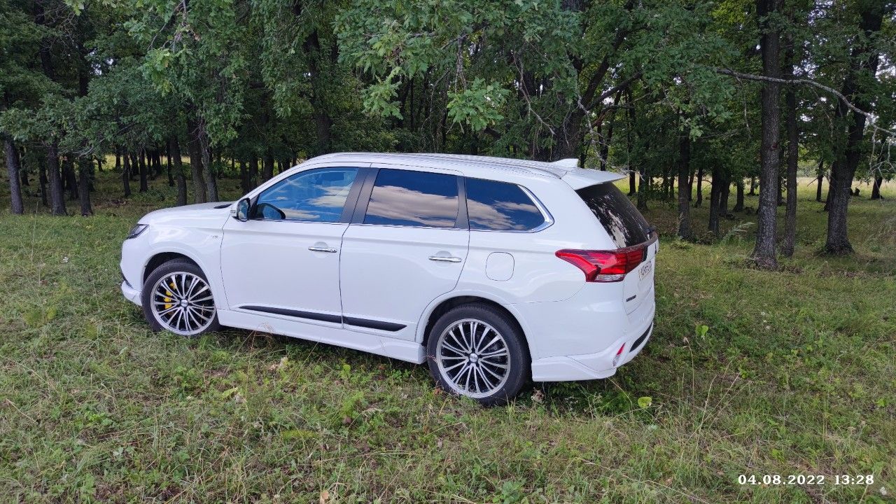 Mitsubishi Outlander: фото владельца