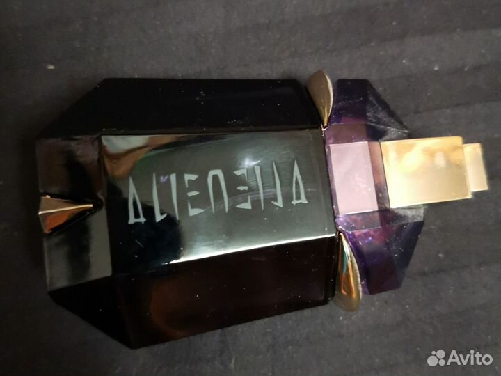 Пустые флаконы от духов