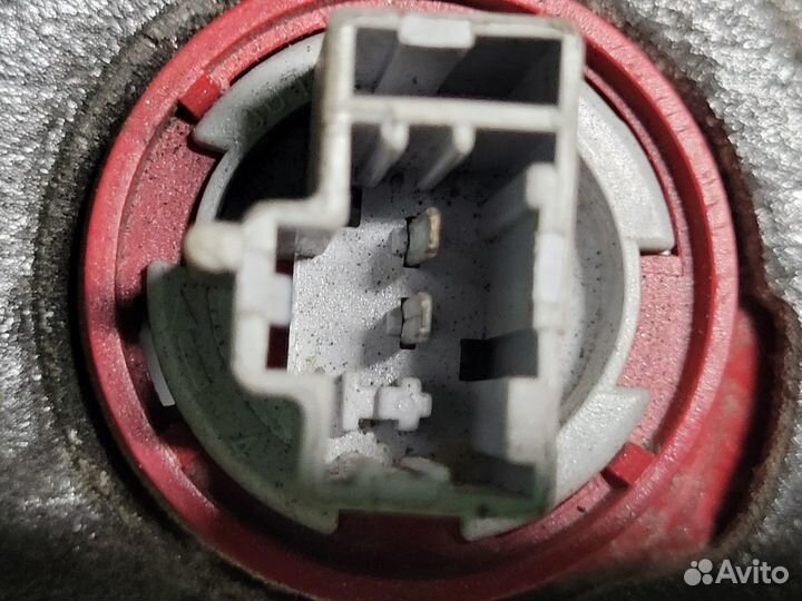 Фонарь задний внутренний левый Mitsubishi Lancer X