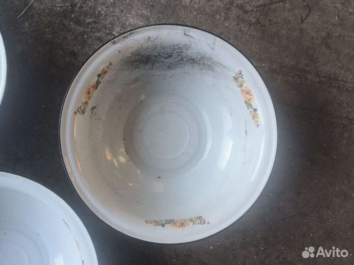 Тазик эмалированный