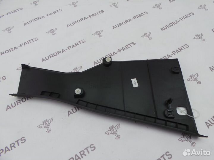 Обшивка Amarok 2010