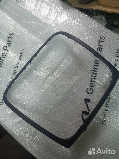 Рамка магнитолы Renault Logan 2