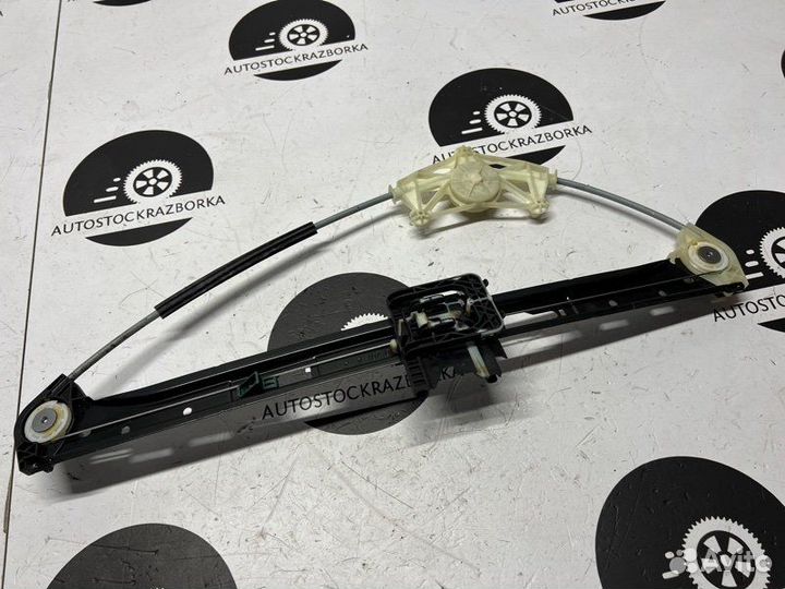 Стеклоподъемник. задний левый Porsche Macan 95B