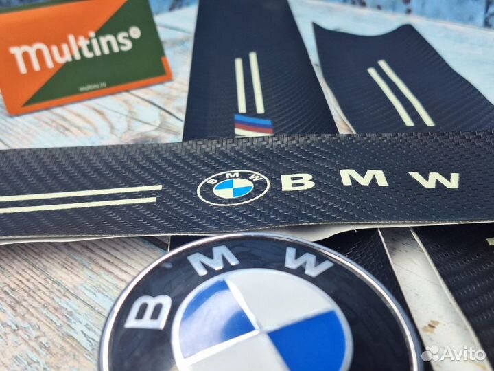 Наклейки на пороги для BMW