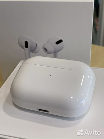 Новый оригинальный кейс AirPods Pro