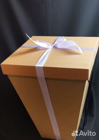 Букет из ягод и цветов