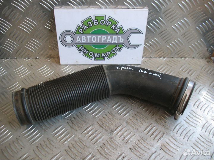 Патрубок воздушного фильтра Volkswagen Vento