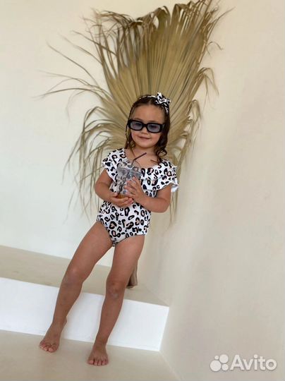 Купальник для девочки слитный