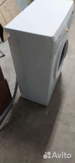 Стиралка Занусси узкая