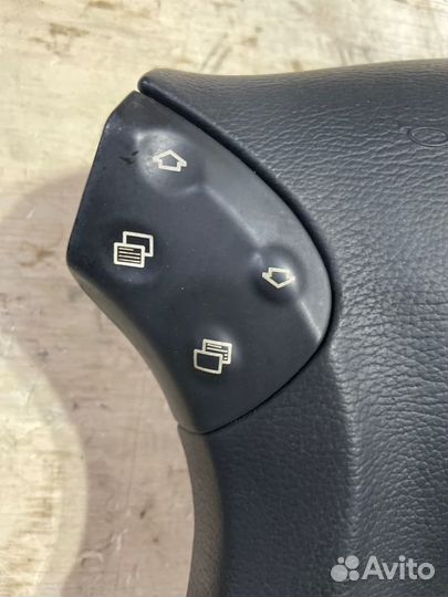 Подушка безопасности водителя Mercedes-Benz