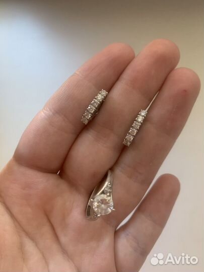 Серебряное кольцо и серьги
