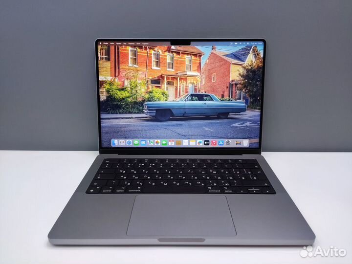 MacBook Pro 14