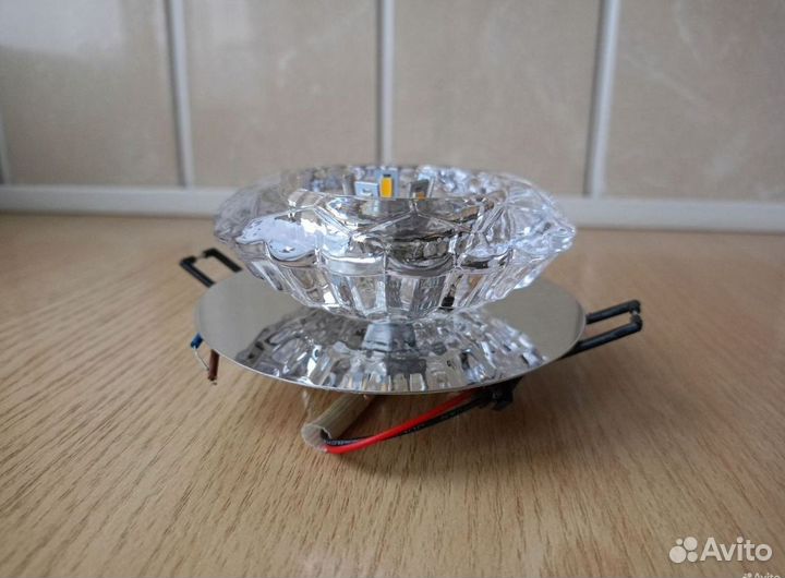 Точечный светодиодный светильник