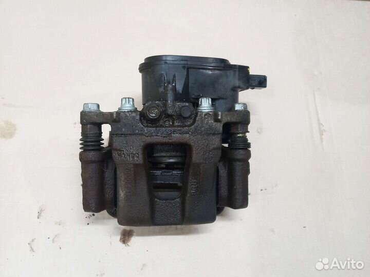 Суппорт задний правый Хундай i40 рестайлинг 2015