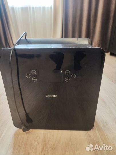 Увлажнитель - Очиститель воздуха Bork Q710