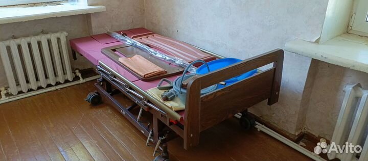 Кровать для лежачих больных бу