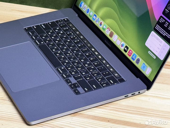 Выпуск 2020, RU клавиатура, MacBook Pro 16 A2141