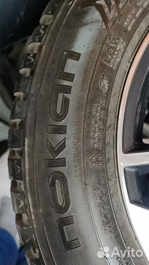 Nokian Tyres Hakka SUV 225/65 R17 33
