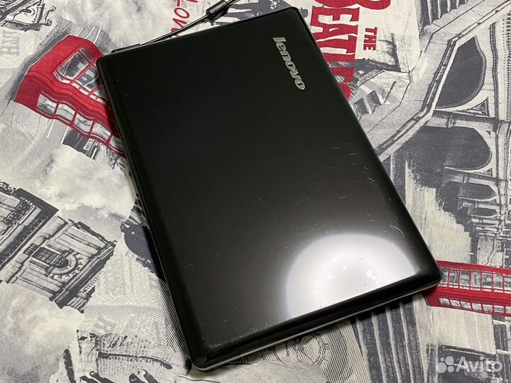 Ноутбук Lenovo /1000 GB/4 озу