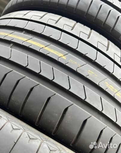 Pirelli P Zero PZ4 235/50 R19