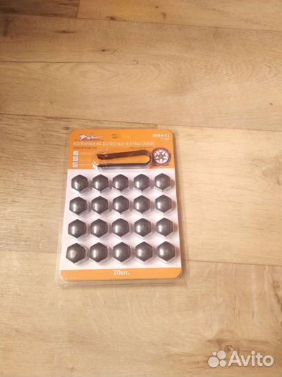 Колпачки на колёсные болты и гайки