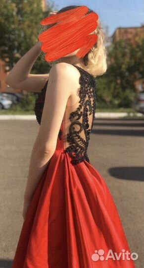 Платье вечернее