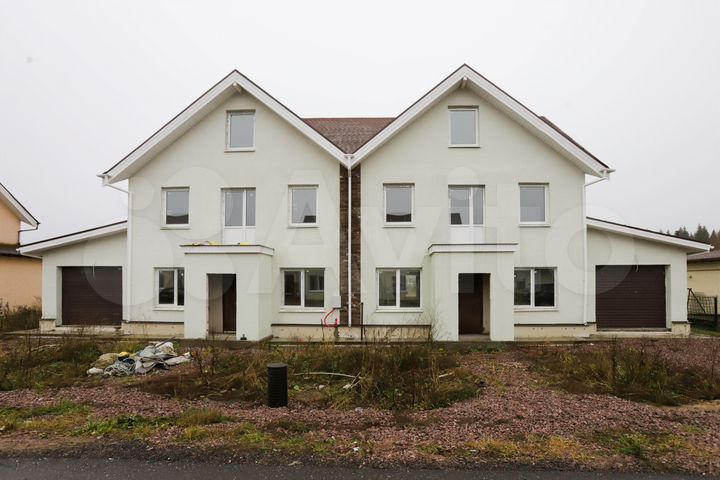 Дом 390 м² на участке 7,5 сот.