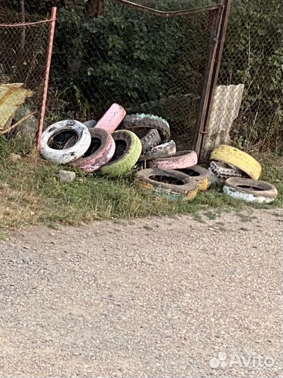 Покрышка на клумбы