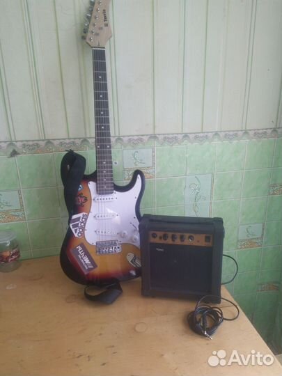 Электрогитара Terris с комбо усилителем