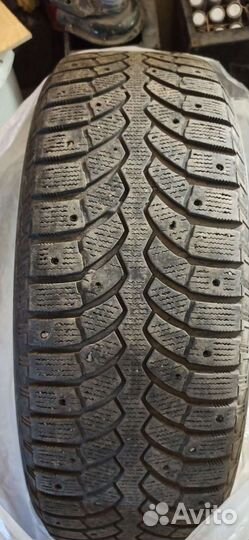 Bridgestone Blizzak Ice 225/65 R17