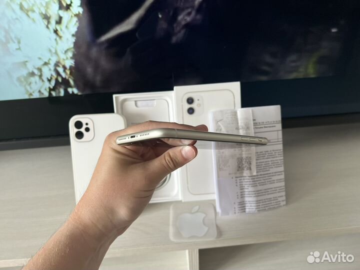 iPhone 11, 128 ГБ