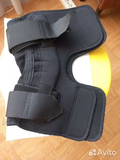 Бандаж для фиксации коленного сустава