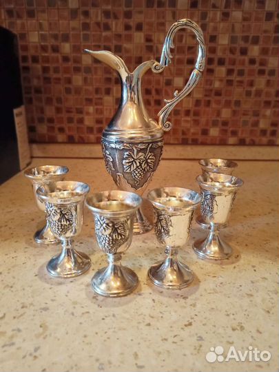 Графин металлический с рюмками