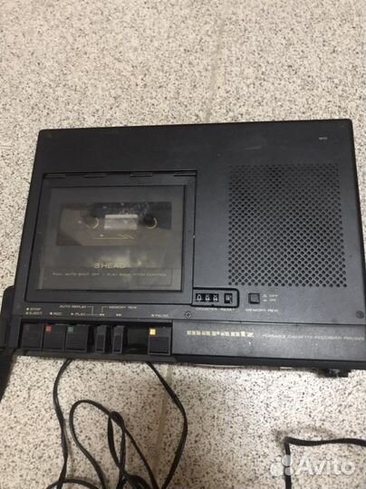 Кассетный магнитофон