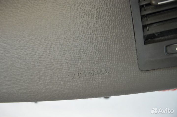 Торпедо панель приборов Volvo XC60 (коричневая)