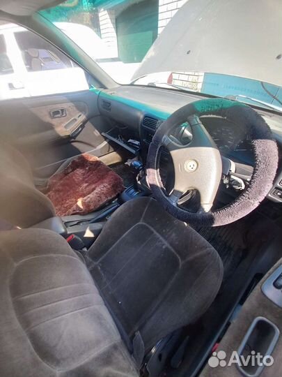 Продам запчасти ниссан санни