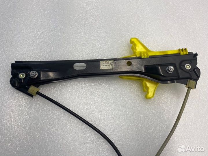 Стеклоподъемник задний правый Volkswagen Polo