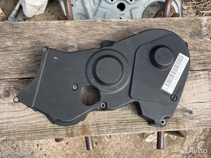 Крышка грм VAG 2.0FSI 06D109123F