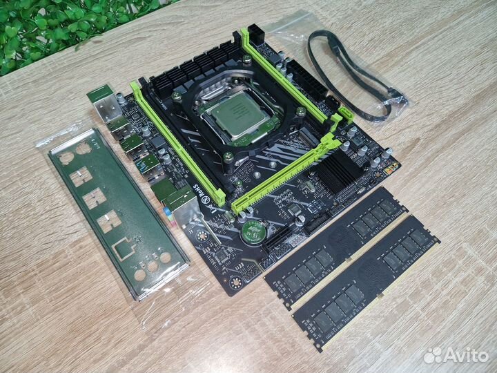 Комплект Xeon E5 2680v4 16Gb LGA 2011v3 Huananzhi