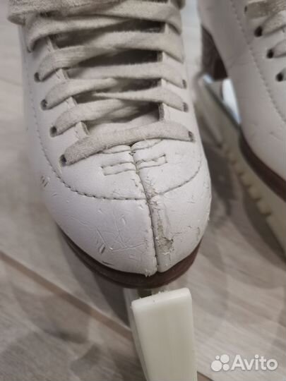 Фигурные коньки jackson
