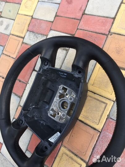 Volkswagen touareg руль первое покаление