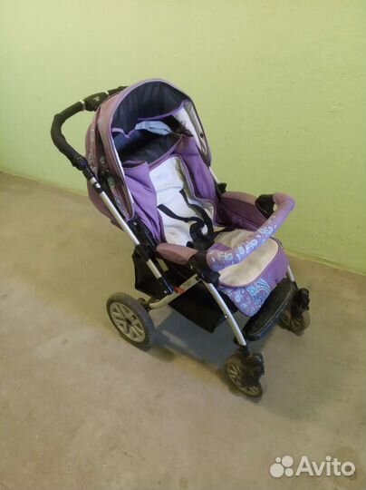 Прогулочная коляска
