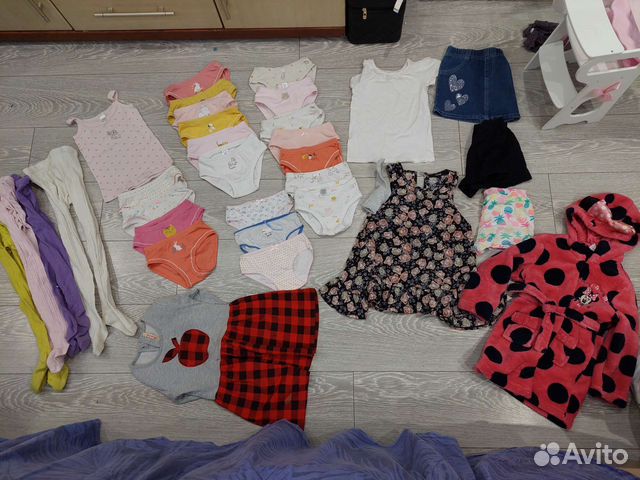 Набор р.104-110 Трусики, майки+ халат