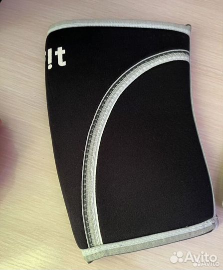 Наколенники для пауэрлифтинга