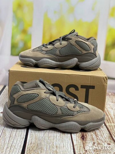 Кроссовки adidas yeezy boost 500